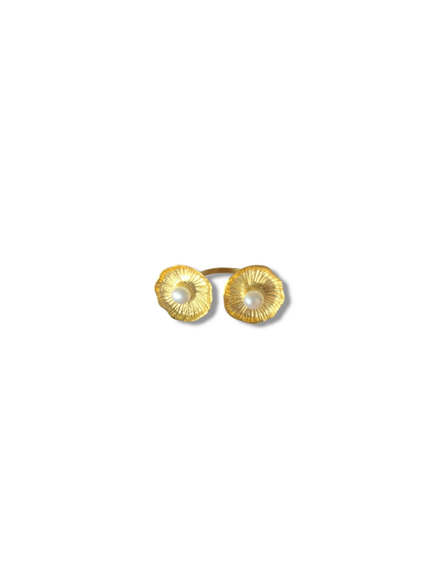 Golden Dewdrop Ring