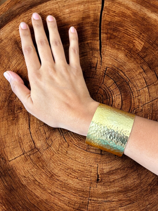 Majestic Aura Cuff