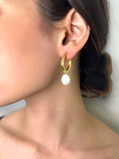 Dangling Pearl Hoops