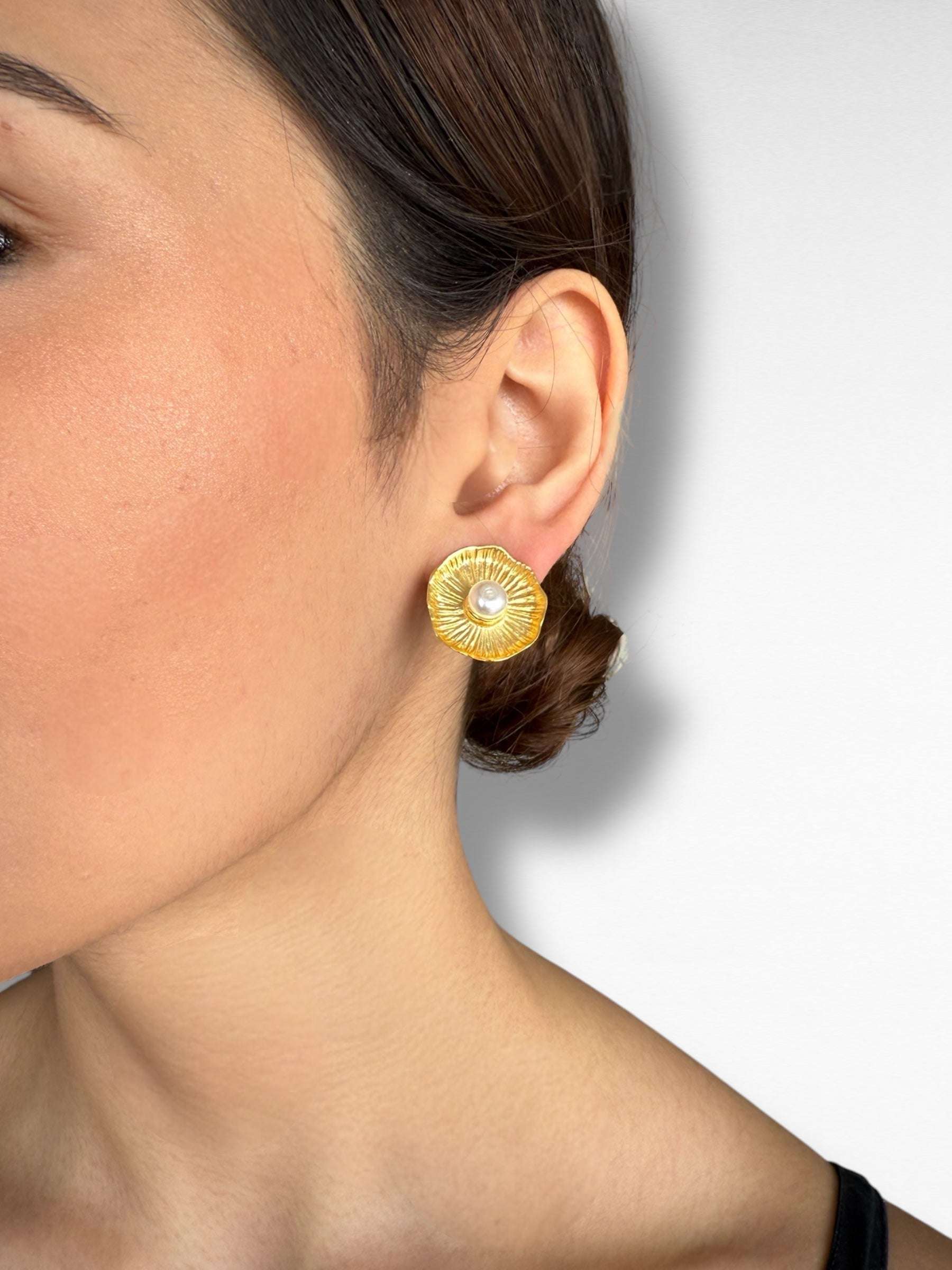 Golden Dewdrop Earrings