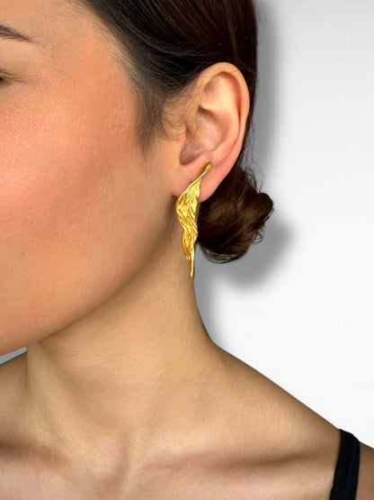 Golden Wing Climbers