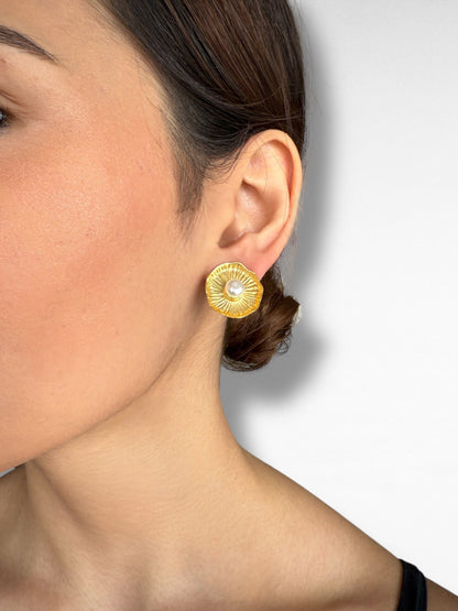 Golden Dewdrop Earrings
