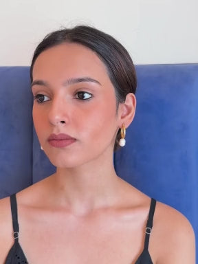 Dangling Pearl Hoops