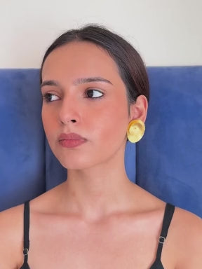 Golden Multi-Orbit Studs